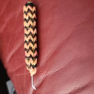 Loom hook with grip